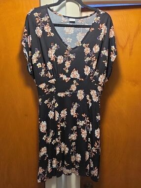 Black Floral V-Neck Midi Dress with Peach Blooms